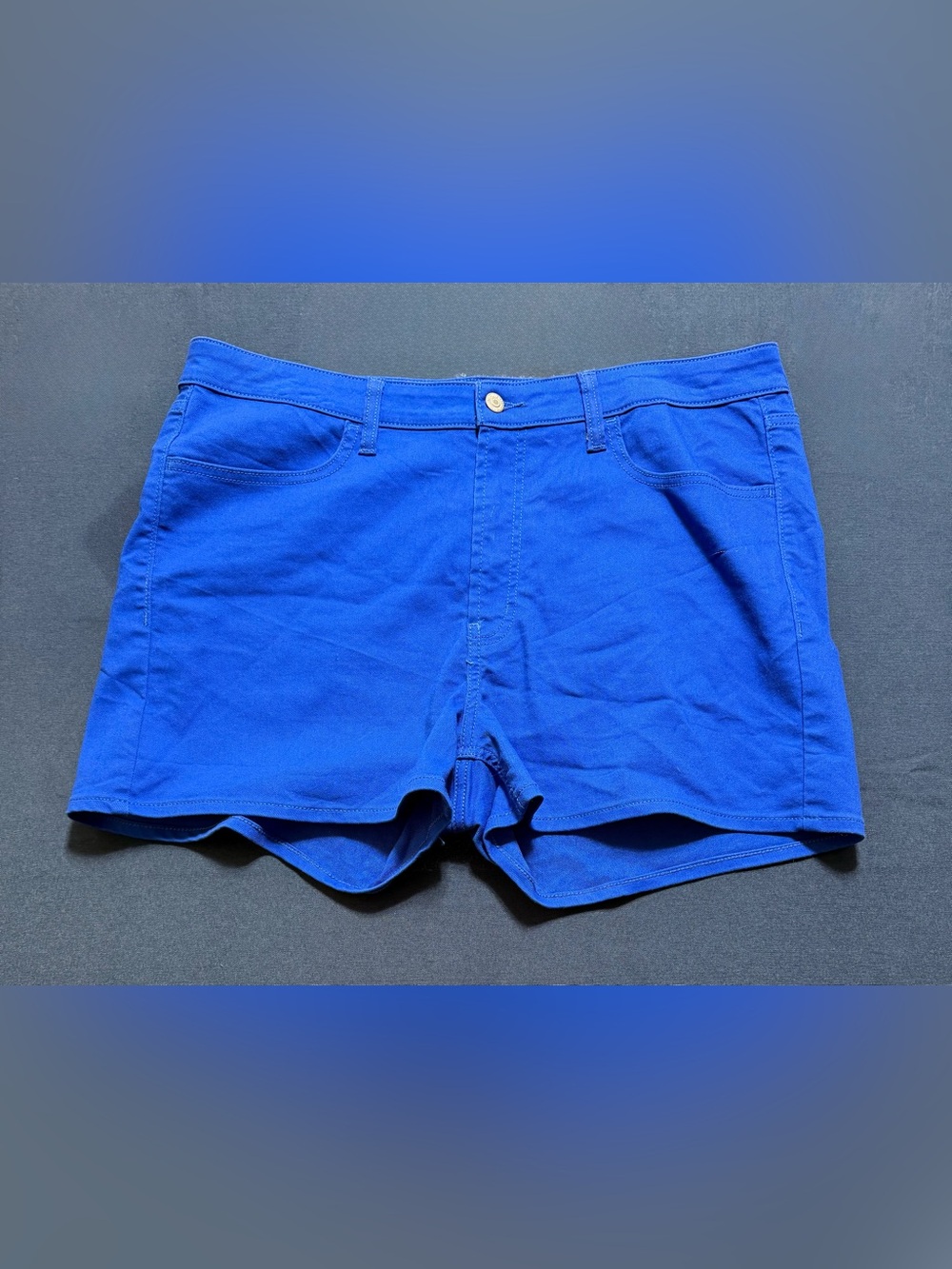 65% Cotton 33% Polyester 2% Spandex Size 16 NWOT Old Navy Wow High-Rise Jean Sho
